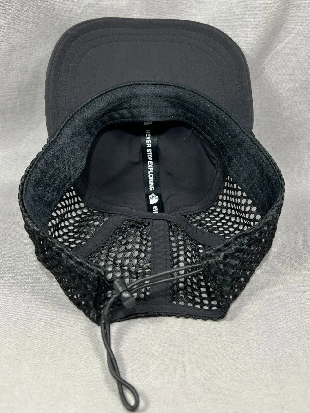 The North Face Runner Mesh Cap Adjustable Toggle Trail Running Hiking Mens Hat
